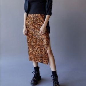 UO Edy Satin Midi Skirt BNWOT